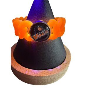 Tennessee Vols Orange Silicone Link Bracelet Logo Charm Glows Under Black Light